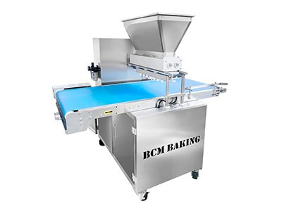 آلة التشكيل والصب